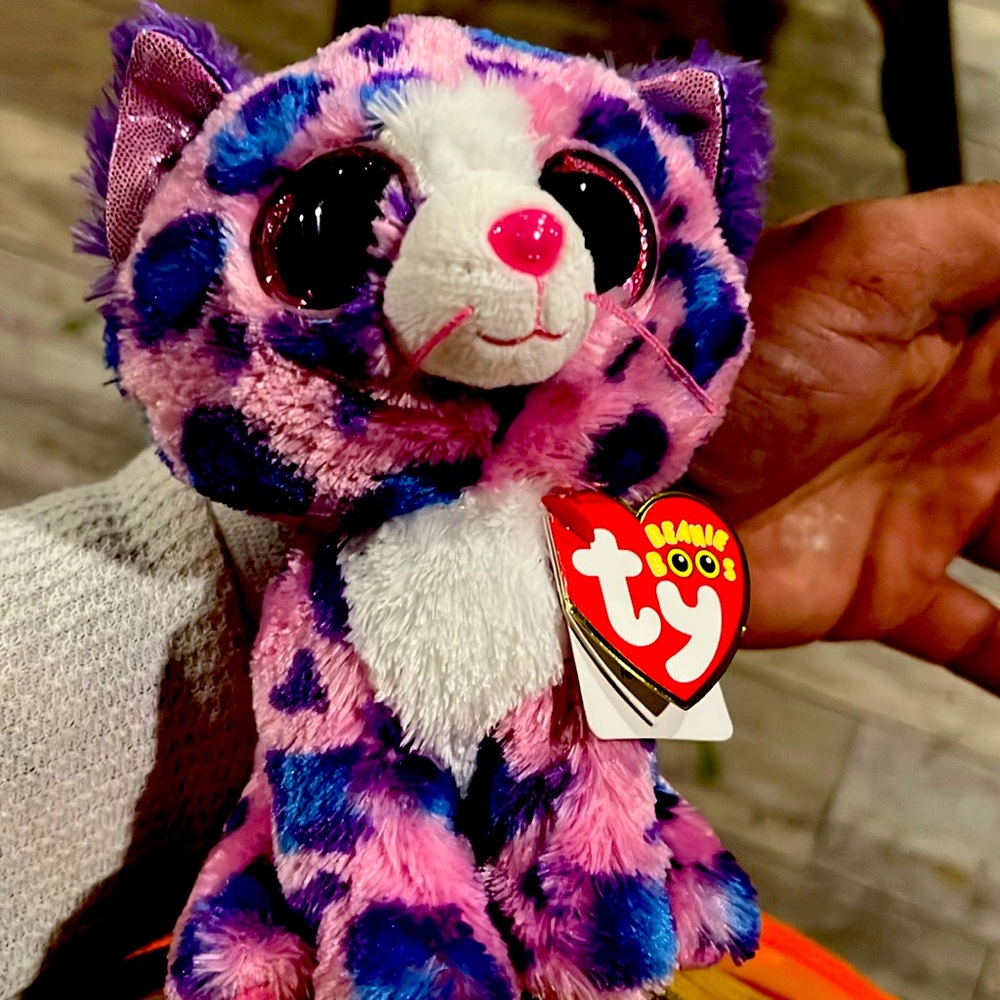 1 beanie baby boo